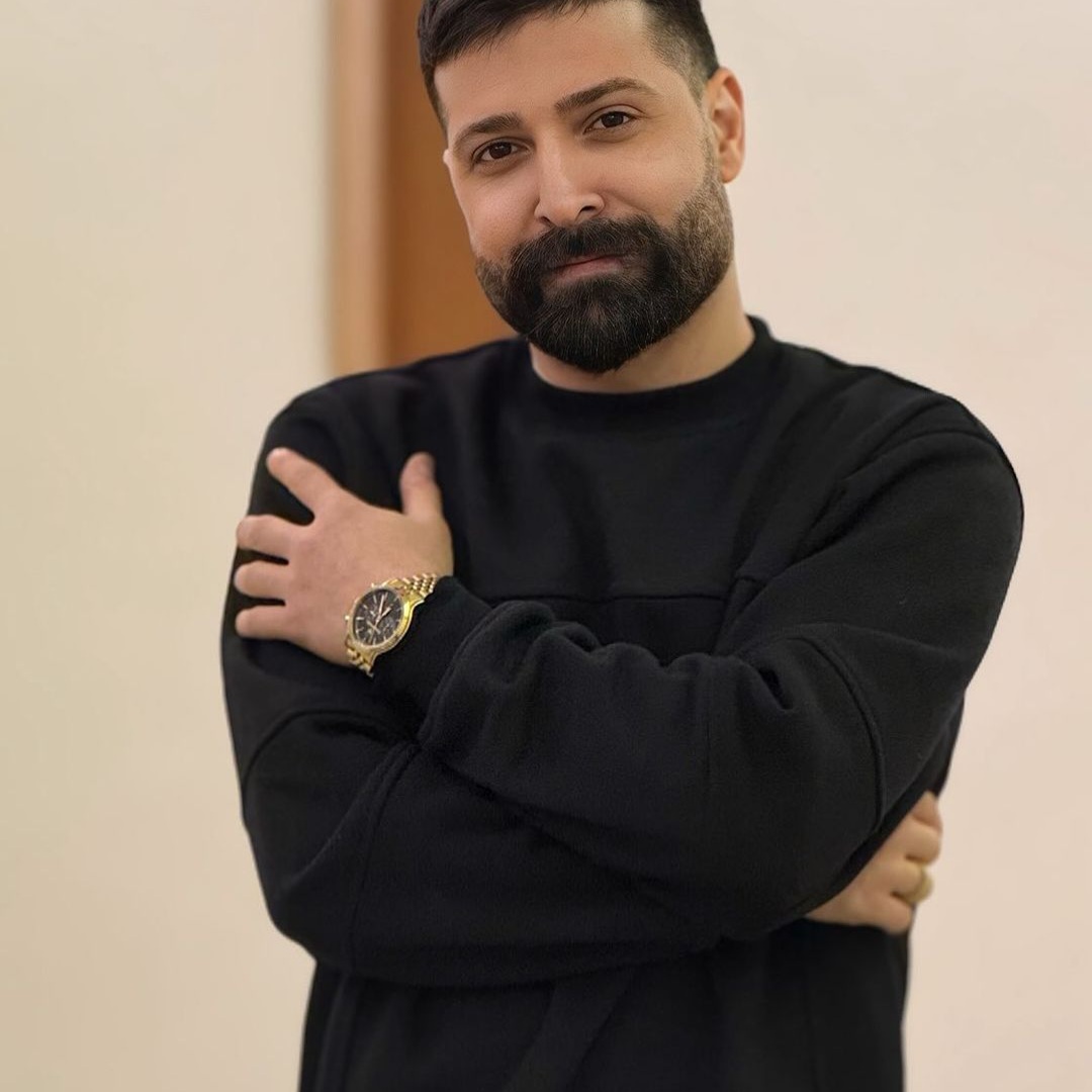 دانلود آهنگ حمید هیراد دلتنگ چهره ای هستم که نمیدانم خاک با او چه کرده است دانلود آهنگ حمید هیراد دلتنگ چهره ای هستم که نمیدانم خاک با او چه کرده است